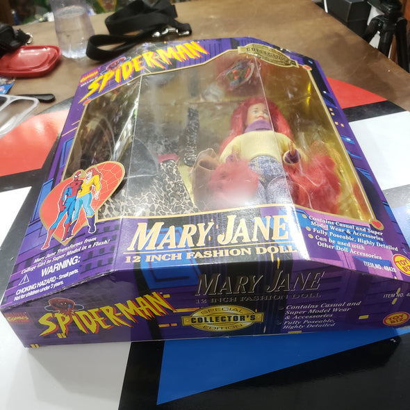 ToyBiz Marvel Comics Spider-Man The Animated Series Mary Jane Watson 12" Fashion Doll Action Figure