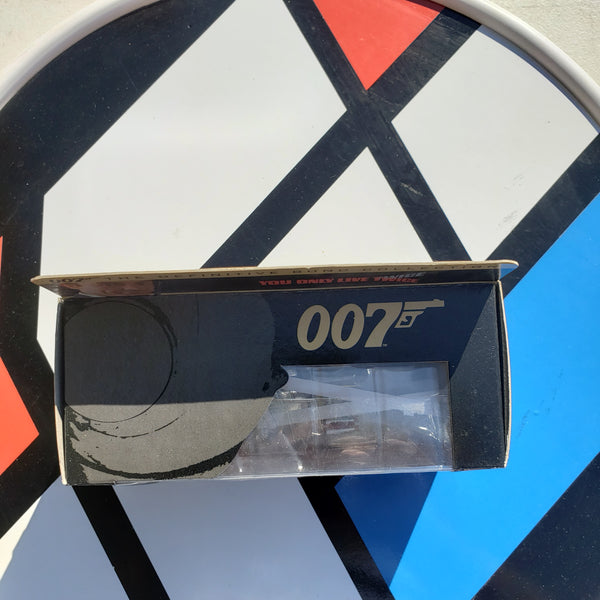 CORGI(コーギー)社メタルフィギャー　007二度死ぬのブロフェルド１／３６ CORGI(コーギー)社メタルフィギャー 007二度死ぬのブロフェルド