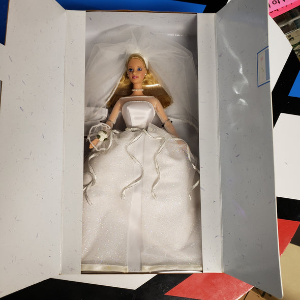 Blushing Bride Barbie Special Edition Avon 1999 Mattel Fashion Doll Blonde
