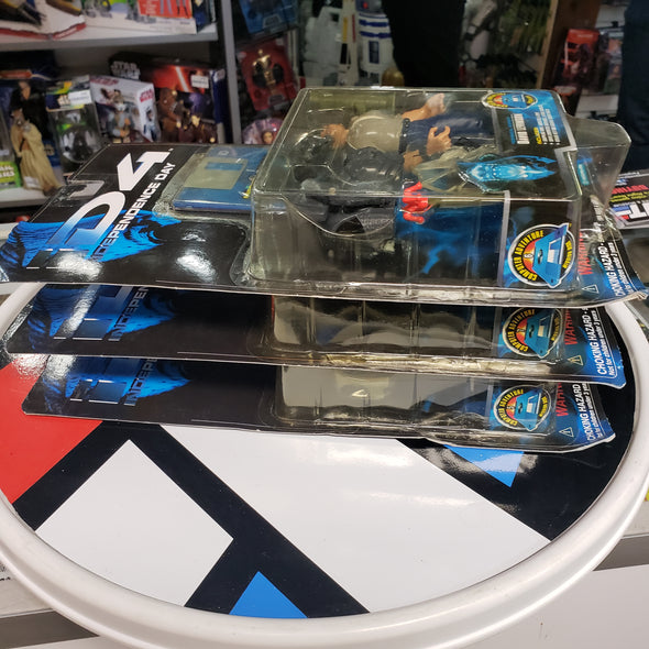 Lot of 3 Independence Day ID4 Action Figures Hiller Whitmore Levinson Trendmasters Movie Action Figures