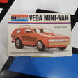 Vega Mini-Van - Monogram 1977 1/24 Scale R15907