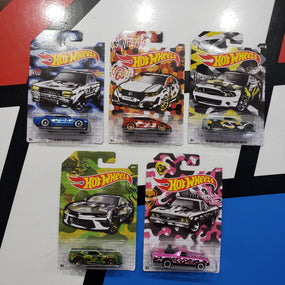 Hot Wheels Urban Camoflauge 2019 Set of 5 Nissan Skyline H/T 2000GT-X '16 Honda Civic Type R '10 Ford Shelby GT500 Super Snake '18 Camaro SS '68 El Camino 1:64 R16238