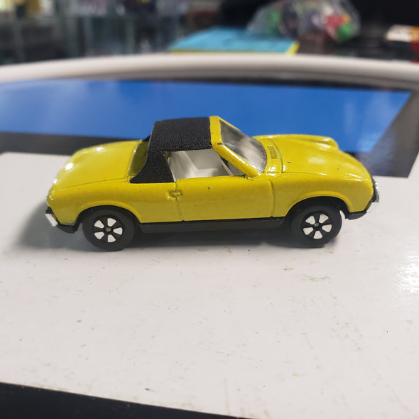 Playarts 1978 VW Porsche 914 Diecast 1:64 R16400