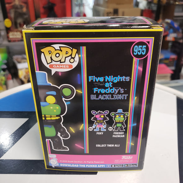 Funko Pop 955 Freddy Fazbear Five Nights At Freddy's Blacklight Hot Topic Exclusive R17083