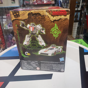 Hasbro Transformers Kingdom WFC Trilogy Wheeljack Deluxe Class Transforming Action Figure War For Cybertron R19601