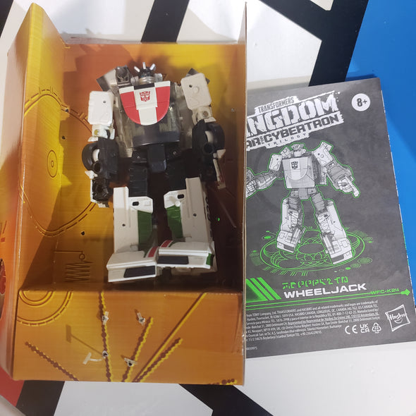 Hasbro Transformers Kingdom WFC Trilogy Wheeljack Deluxe Class Transforming Action Figure War For Cybertron R19601