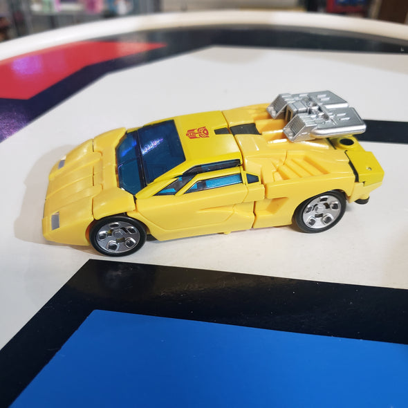 Hasbro Transformers Earthrise WFC Trilogy Sunstreaker Deluxe Class Transforming Action Figure War For Cybertron R19137