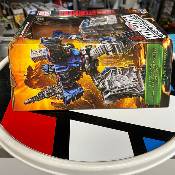 Hasbro Transformers Leader Class Ultra Magnus Kingdom War for Cybertron Trilogy R16125