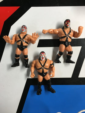 WWF Hasbro Series 1 Ax With Ax Attack! 1990 Series 2 Tag Teams Demolition (Smash & Crush) With Demolition Smasher! With Crush Cruncher! 1991 Set Of 3 Wrestling Action Figure R6936