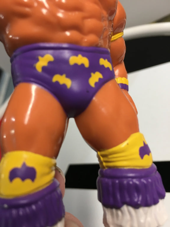 WWF Hasbro Series 3 Ultimate Warrior (Purple Trunks) With Warrior Wham! 1992 Wrestling Action Figure R16407