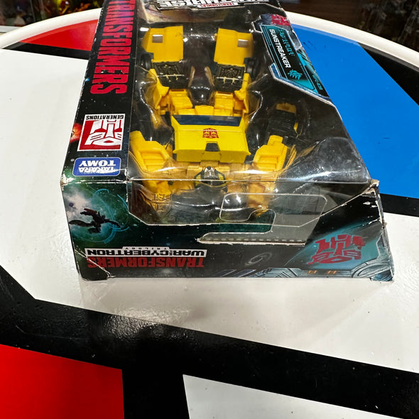 Hasbro Transformers Sunstreaker Earthrise War for Cybertron Trilogy R15817