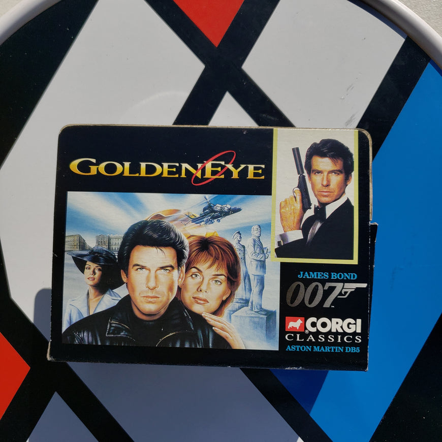 ASTON MARTIN DB5 JAMES BOND GOLDENEYE CORGI 99659 1:64 de reference ASTON MARTIN DB5 JAMES BOND GOLDENEYE CORGI 99659 1:64 de reference